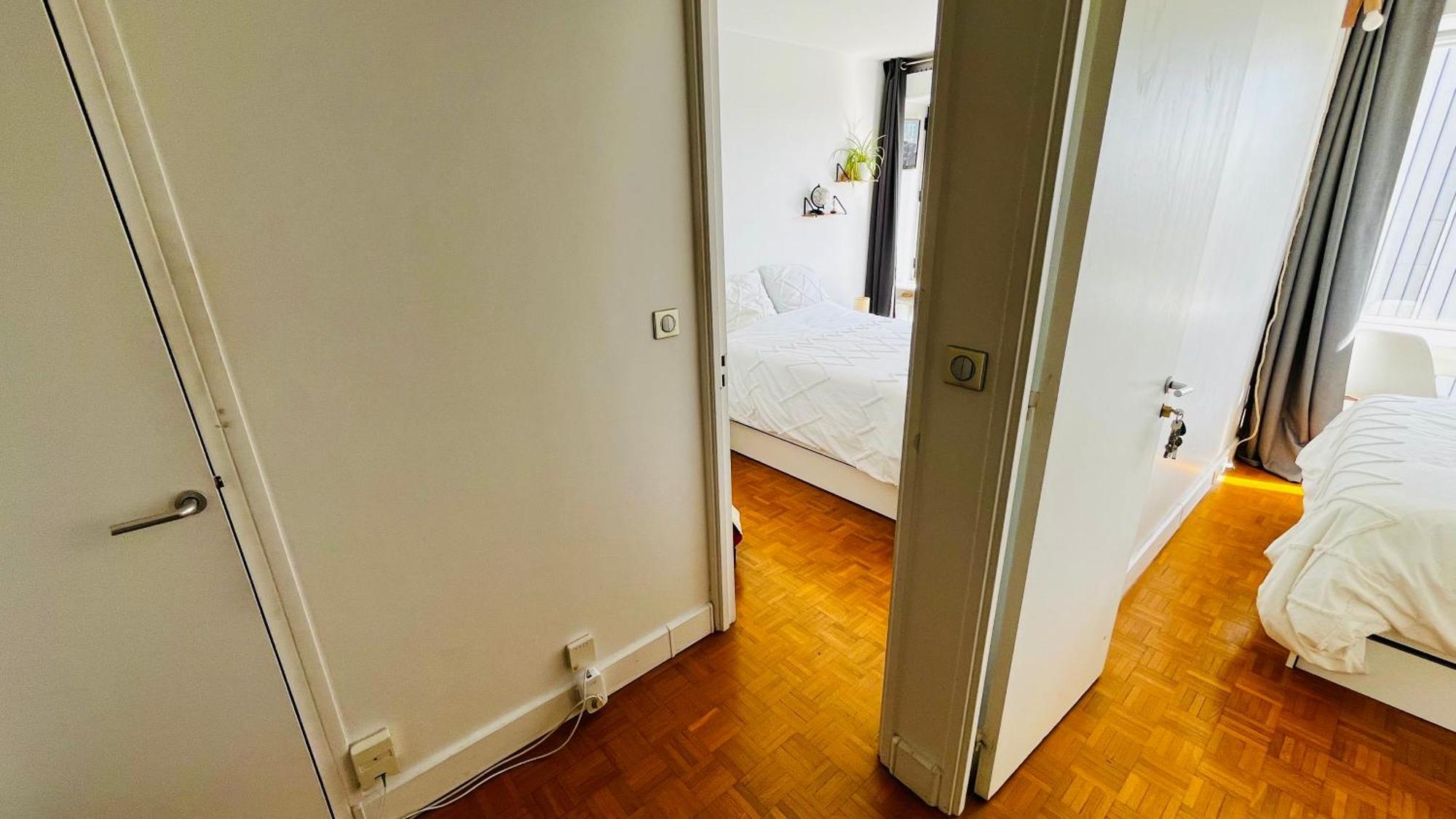2 Private Bedrooms, Montparnasse Station ปารีส ภายนอก รูปภาพ